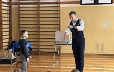 e4d9042d-b015-40a6-98bc-b790dcff80f5